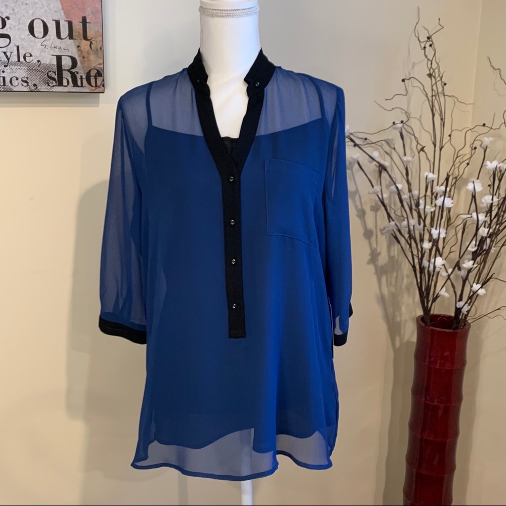 Simply Vera Vera Wang Tailored Ease Blouse - NWT